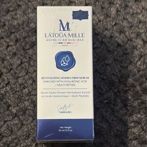 Látoua Mille Revitalizing Hydra Firm Serum